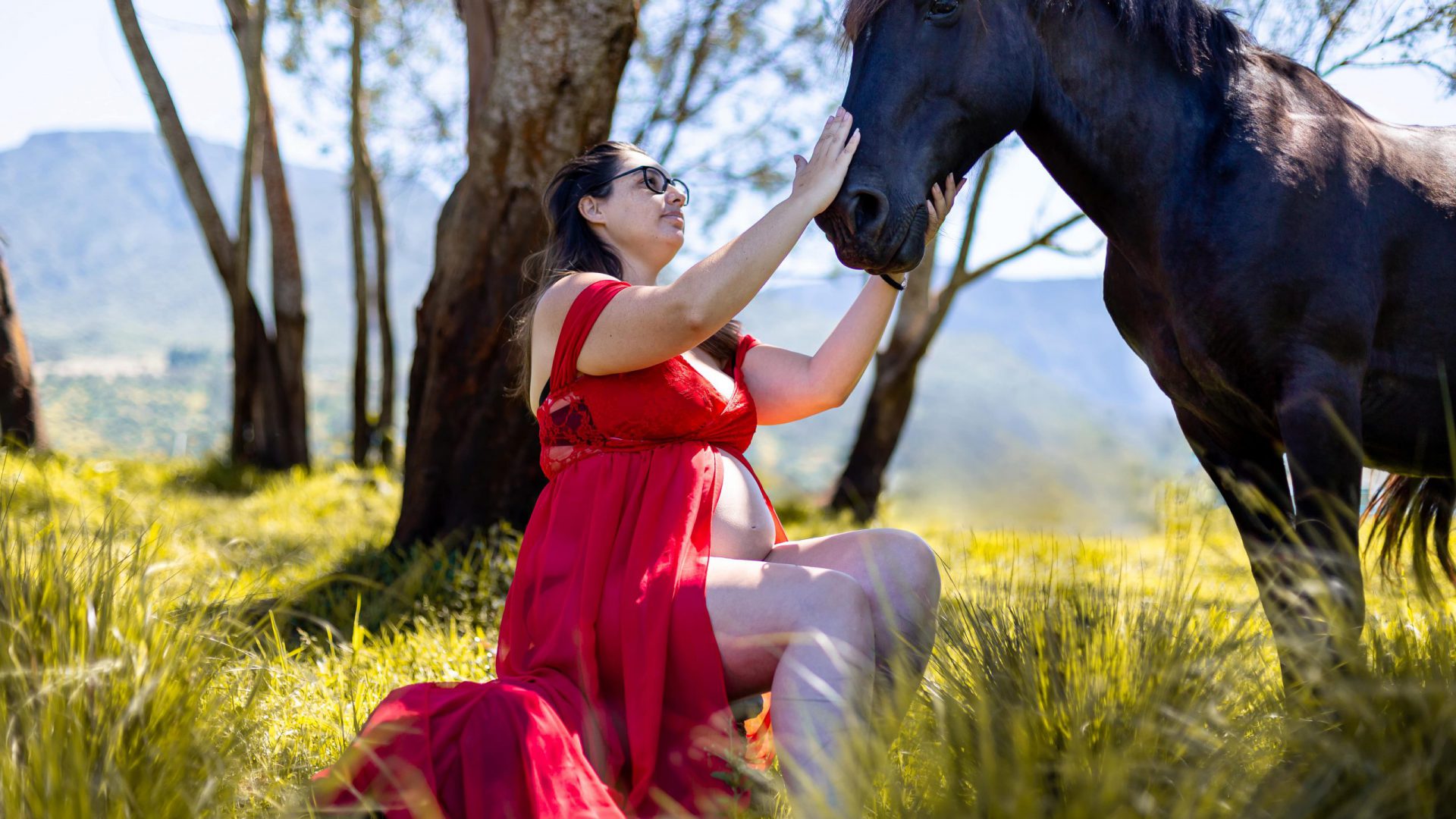 photo de grossesse avec cheval